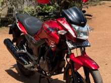 Hero Hunk 2016 Motorbike