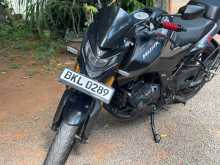 Hero Hunk 2025 Motorbike