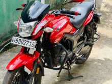 Hero Hunk 2016 Motorbike