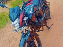 Hero Hunk 2017 Motorbike