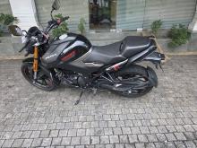 Hero Hunk 2025 Motorbike