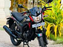 Hero Hunk 2016 Motorbike