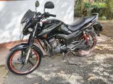 Hero Hunk 2015 Motorbike