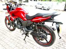 Hero Hunk 2017 Motorbike