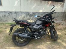 Hero Hunk 2017 Motorbike