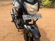 Hero Hunk 2015 Motorbike
