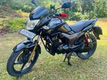 Hero Hunk 2015 Motorbike