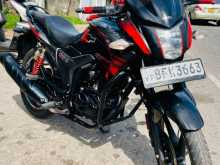 Hero Hunk 2017 Motorbike