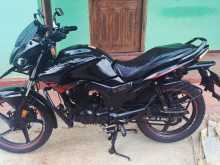 Hero Hunk 2017 Motorbike