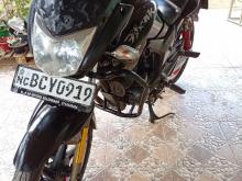 Hero Hunk 2015 Motorbike