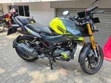 Hero Hunk 2025 Motorbike