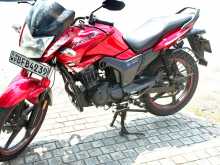 Hero Hunk 2017 Motorbike