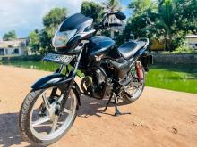 Hero Hunk 2015 Motorbike