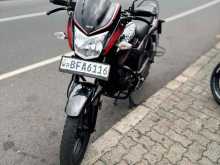 Hero Hunk Double Disk 2017 Motorbike