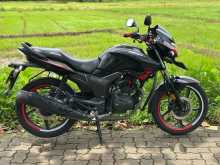 Hero Hunk 2017 Motorbike