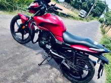Hero Hunk Double Disk 2017 Motorbike