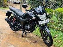 Hero Hunk Double Disc 2011 Motorbike