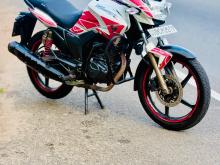 Hero Hunk 2015 Motorbike