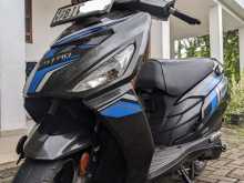 https://riyasewana.com/uploads/hero-meastro-edge-20834074832.jpg