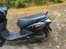 Hero Pleasure 2011 Motorbike