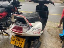 Hero Pleasure 2012 Motorbike