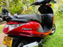 Hero Pleasure 2015 Motorbike