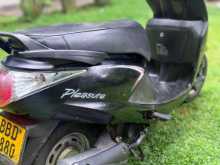 Hero Pleasure 2014 Motorbike