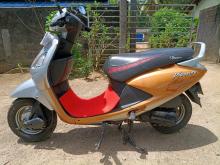 Hero Pleasure 2012 Motorbike