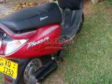Hero Pleasure 2012 Motorbike