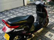 Hero Pleasure 2012 Motorbike