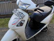 Hero Pleasure 2012 Motorbike