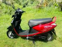 Hero Pleasure 2012 Motorbike