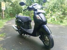 Hero Pleasure 2012 Motorbike
