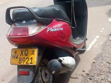Hero Pleasure 2012 Motorbike