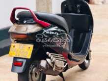 Hero Pleasure 2012 Motorbike