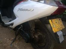Hero Pleasure 2011 Motorbike