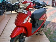Hero Pleasure 2016 Motorbike