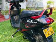 Hero Pleasure 2012 Motorbike