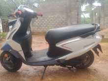 https://riyasewana.com/uploads/hero-pleasure-15809484762.jpg