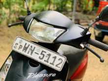 Hero Pleasure 2011 Motorbike
