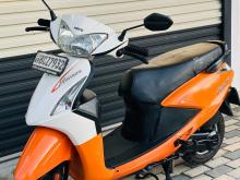 Hero Pleasure 2015 Motorbike