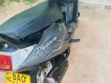 Hero Pleasure 2013 Motorbike