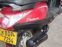 Hero Pleasure 2016 Motorbike
