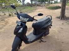 Hero Pleasure 2012 Motorbike