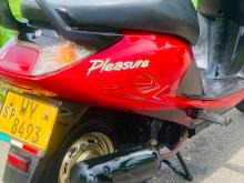 Hero Pleasure 2011 Motorbike