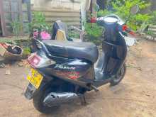 Hero Pleasure 2011 Motorbike