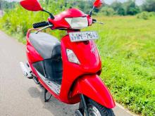 Hero Pleasure 2012 Motorbike