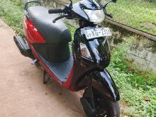 Hero Pleasure 2012 Motorbike