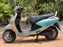 Hero Pleasure 2011 Motorbike