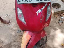Hero Pleasure 2012 Motorbike